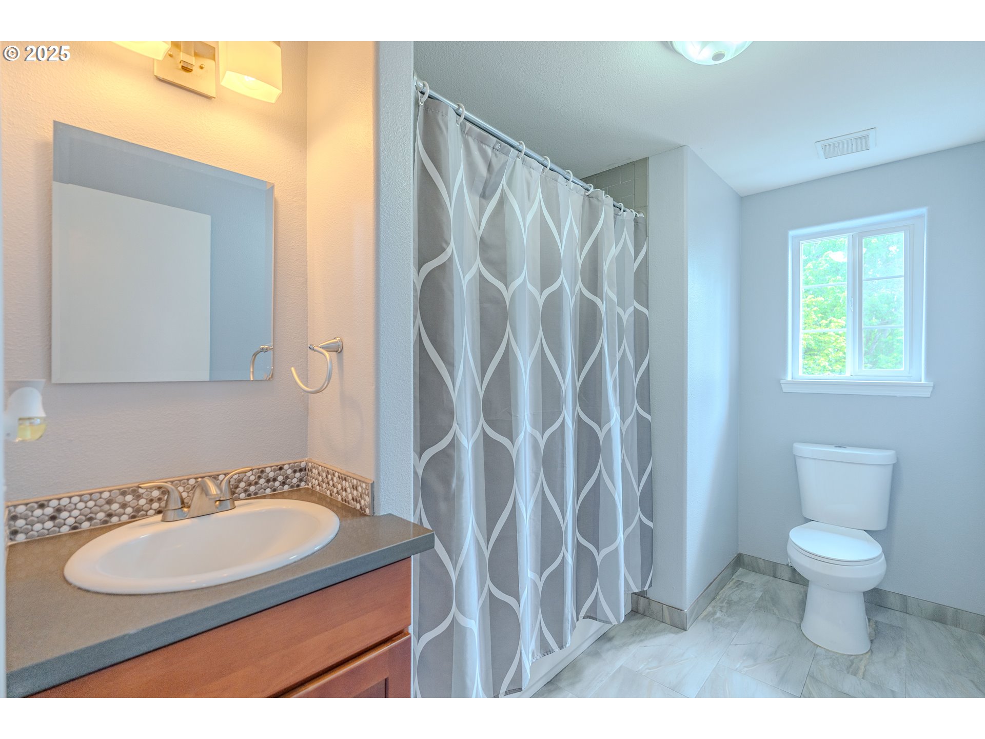17474 Southwest Sarala Street Beaverton, OR 97007 - Photo 32 of 40