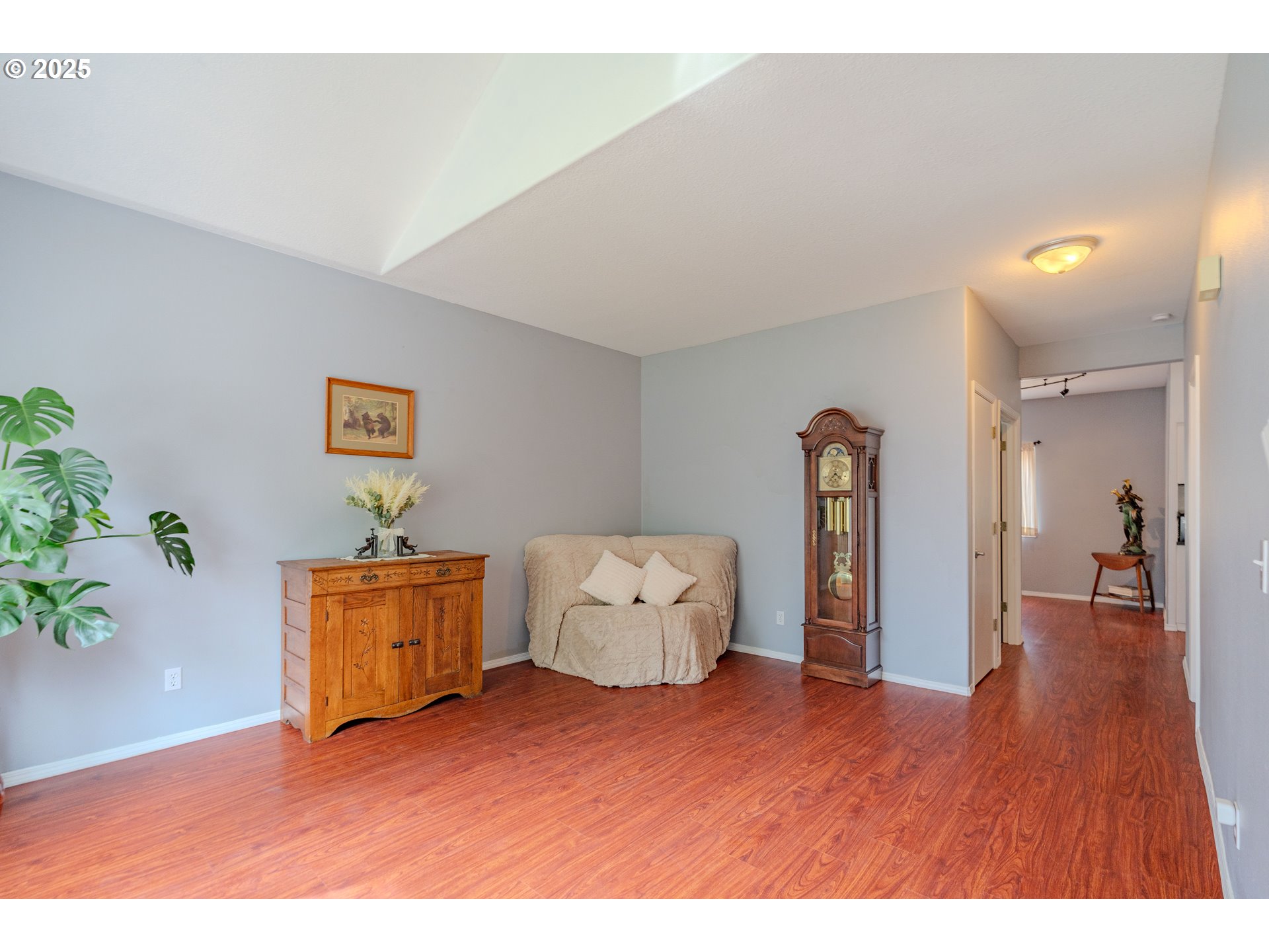 17474 Southwest Sarala Street Beaverton, OR 97007 - Photo 4 of 40