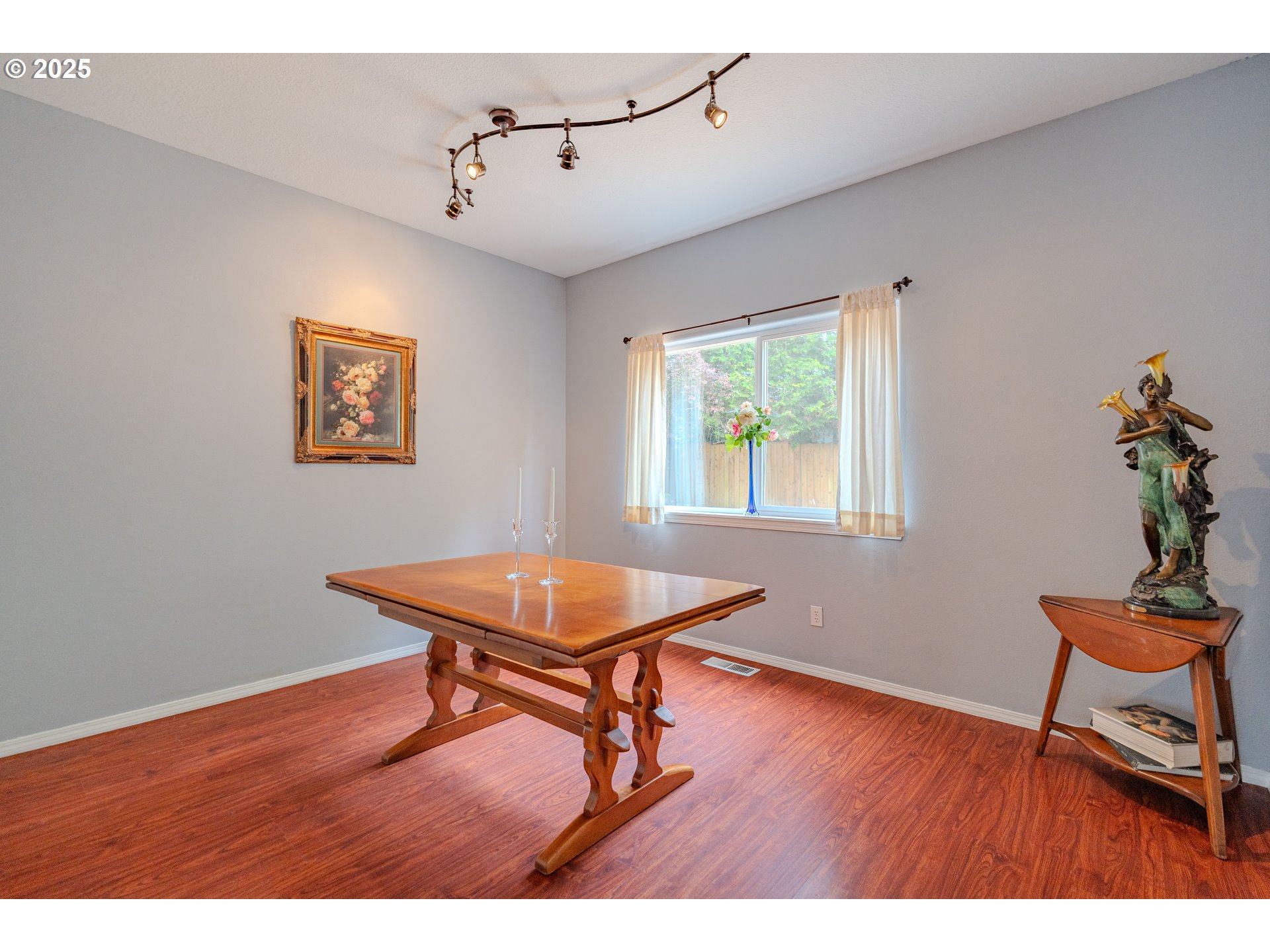 17474 Southwest Sarala Street Beaverton, OR 97007 - Photo 8 of 40