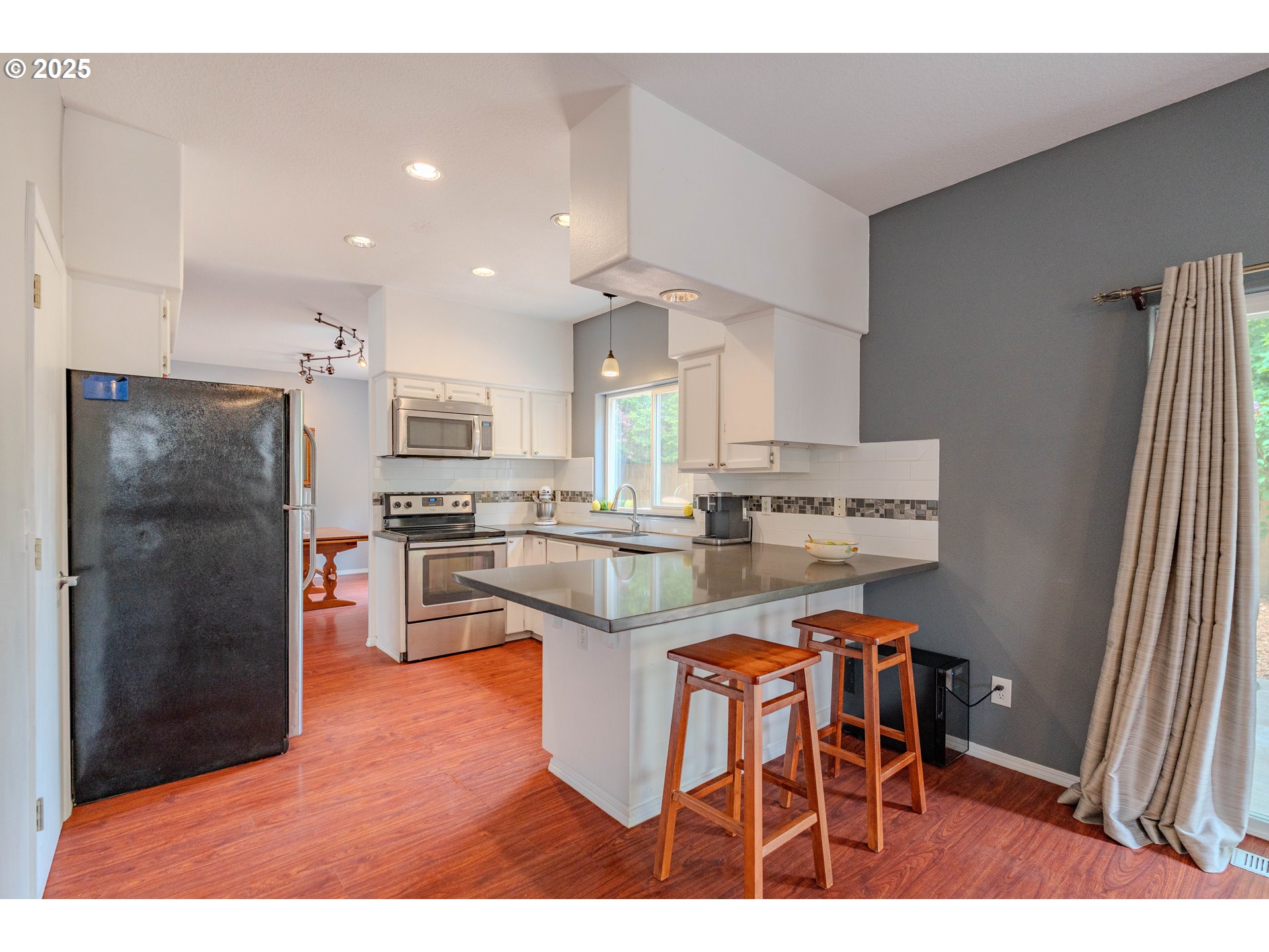 17474 Southwest Sarala Street Beaverton, OR 97007 - Photo 10 of 40