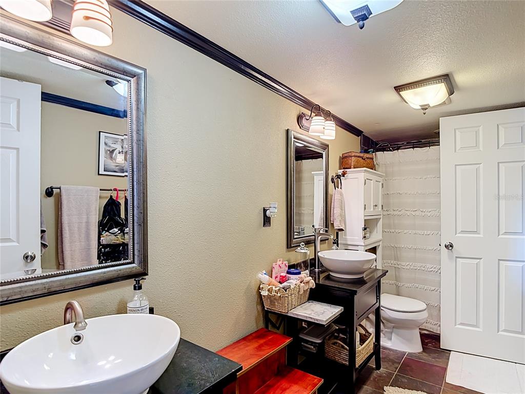 11805 Raintree Lake Lane, Unit B Temple Terrace, FL 33617 - Photo 24 of 35