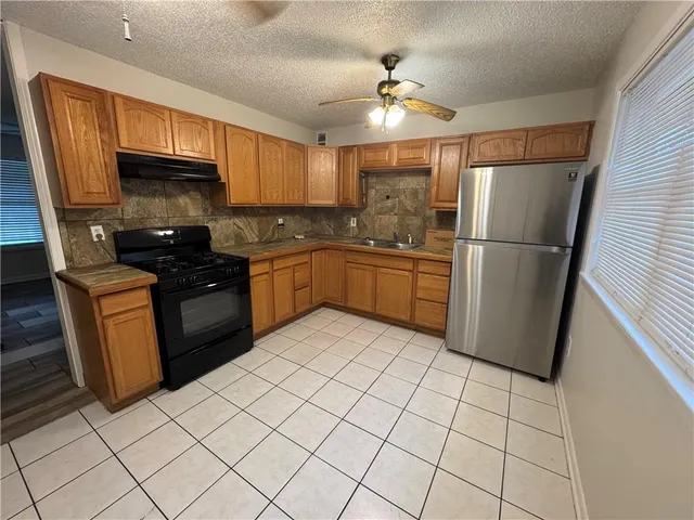 $2,300 | 3905 Connecticut Avenue, Kenner, LA 70065