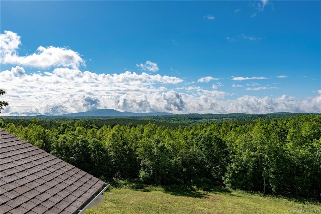 433 Matthews Road Pilot Mountain, NC 27041 - Photo 3 of 32 Gallery Image 3