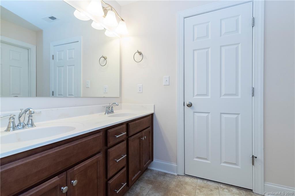 433 Matthews Road Pilot Mountain, NC 27041 - Photo 25 of 32 Gallery Image 25