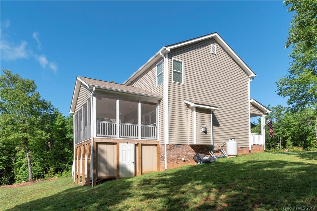 433 Matthews Road Pilot Mountain, NC 27041 - Photo 31 of 32 Gallery Image 31