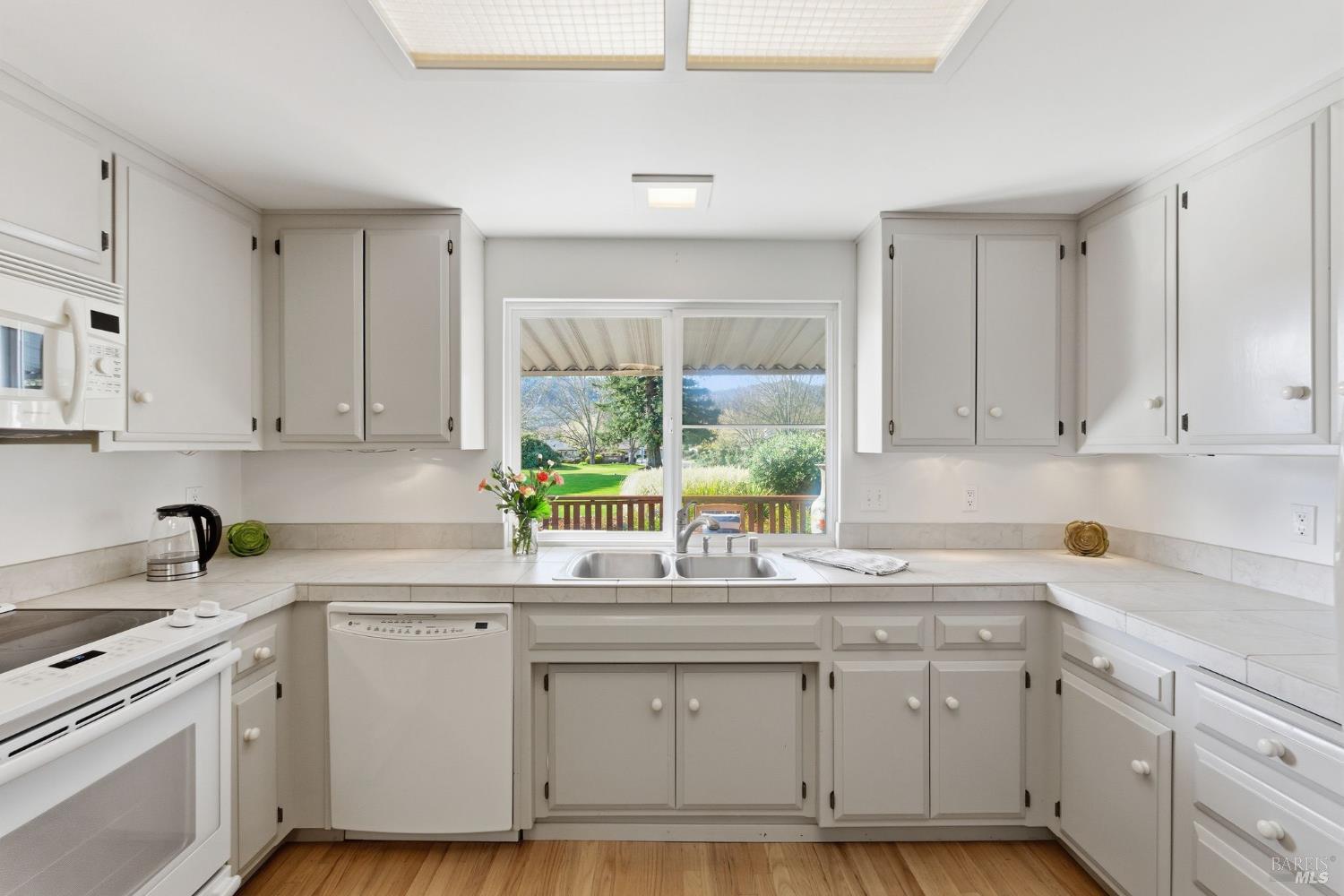 8891 Oakmont Drive Santa Rosa, CA 95409 - Photo 37 of 53