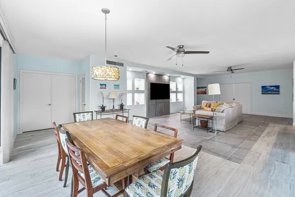 $6,500 | 122 Andrews Avenue, Unit 2A, Delray Beach, FL 33483