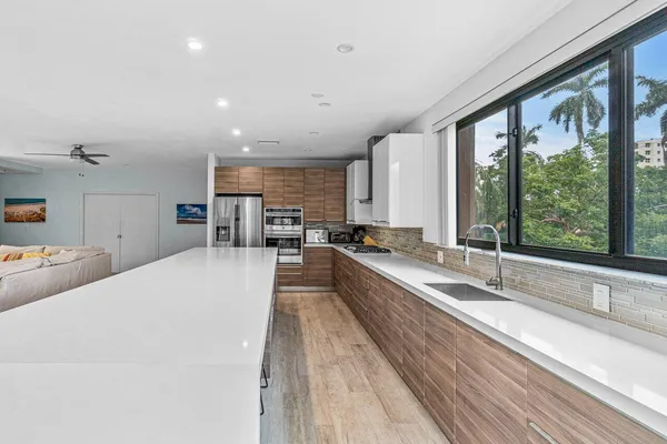 $6,500 | 122 Andrews Avenue, Unit 2A, Delray Beach, FL 33483