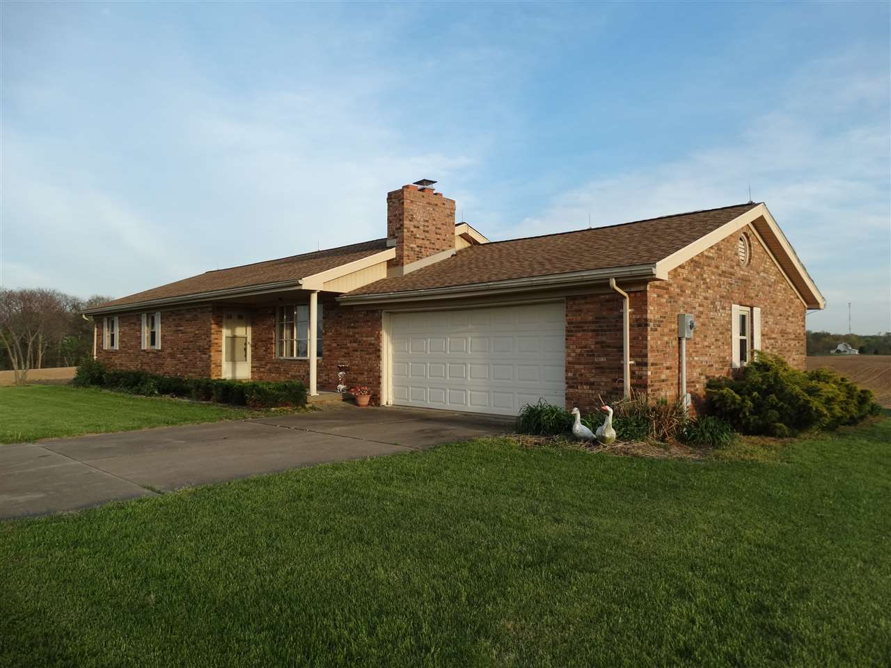 4401 Johnson Road Mount Vernon, IN 47620 - Photo 1 of 28 Gallery Image 1