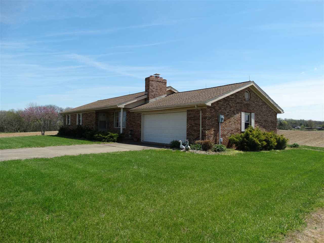 4401 Johnson Road Mount Vernon, IN 47620 - Photo 2 of 28 Gallery Image 2