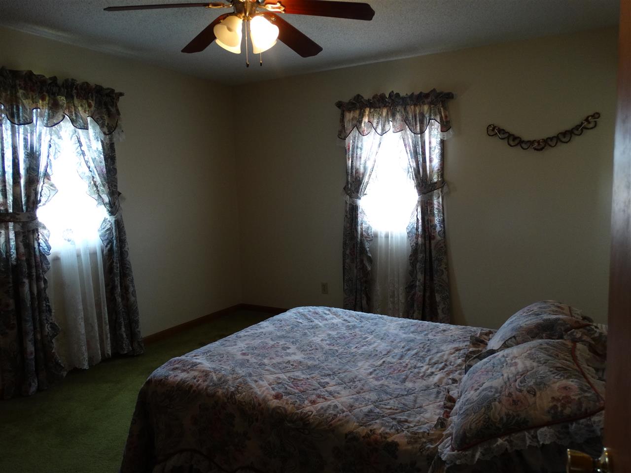 4401 Johnson Road Mount Vernon, IN 47620 - Photo 13 of 28 Gallery Image 13