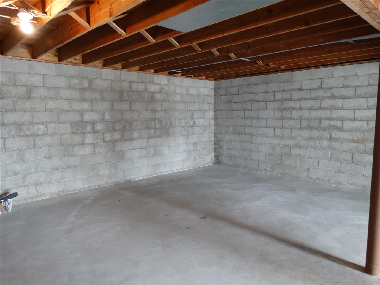 4401 Johnson Road Mount Vernon, IN 47620 - Photo 17 of 28 Gallery Image 17