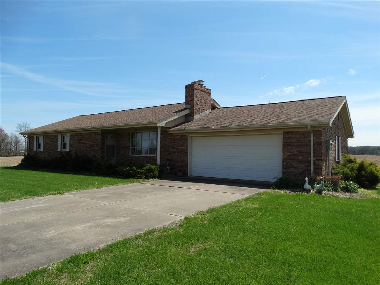 4401 Johnson Road Mount Vernon, IN 47620 - Photo 3 of 28 Gallery Image 3