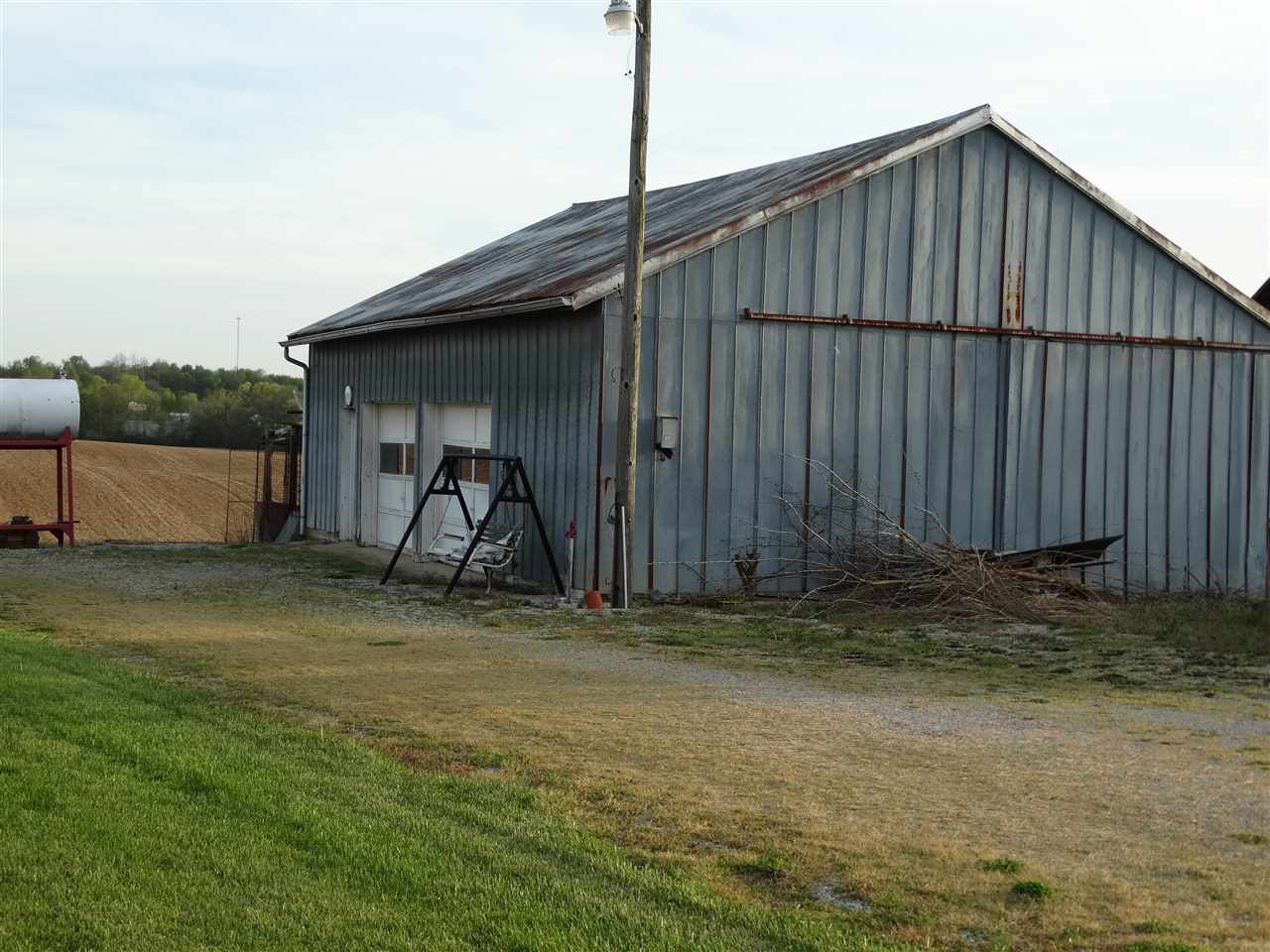 4401 Johnson Road Mount Vernon, IN 47620 - Photo 22 of 28 Gallery Image 22