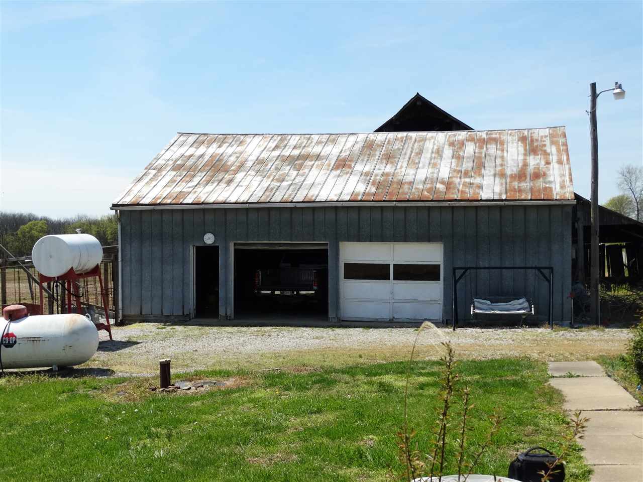 4401 Johnson Road Mount Vernon, IN 47620 - Photo 23 of 28 Gallery Image 23