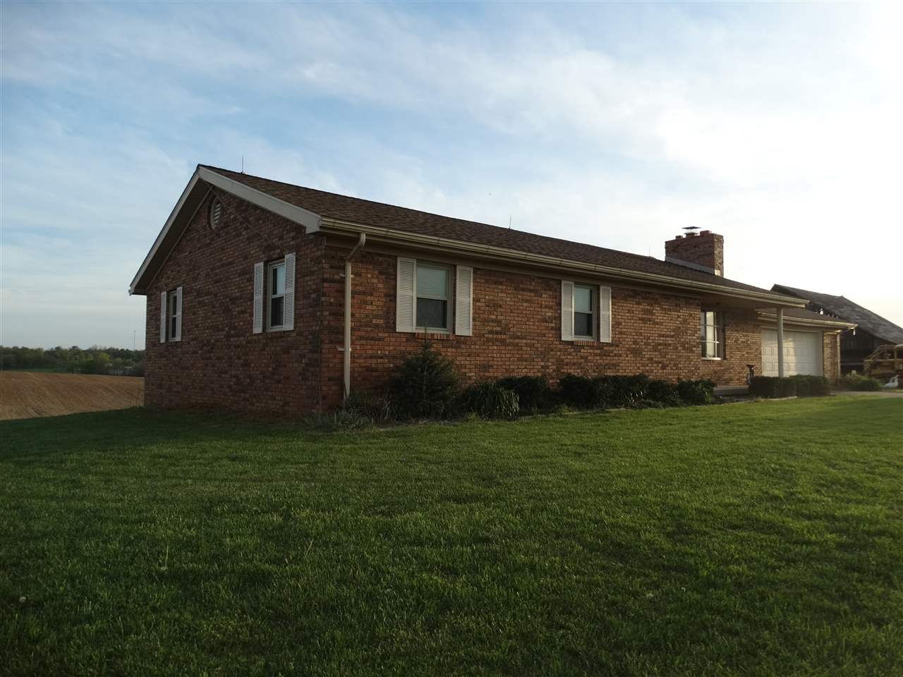 4401 Johnson Road Mount Vernon, IN 47620 - Photo 6 of 28 Gallery Image 6