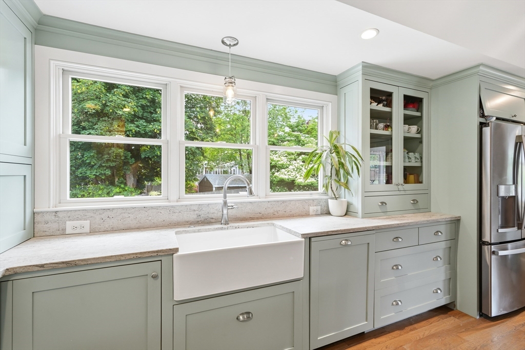 6 Spaulding Avenue Scituate, MA 02066 - Photo 5 of 30
