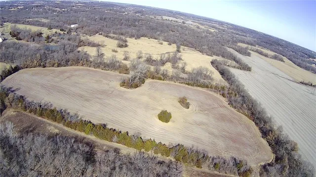 $340,000 | 34918 East Colbern Road, Lone Jack, MO 64070