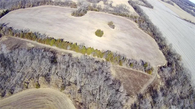 $340,000 | 34918 East Colbern Road, Lone Jack, MO 64070