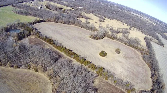 $340,000 | 34918 East Colbern Road, Lone Jack, MO 64070