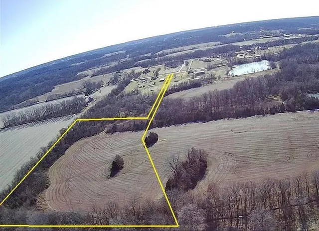 $340,000 | 34918 East Colbern Road, Lone Jack, MO 64070