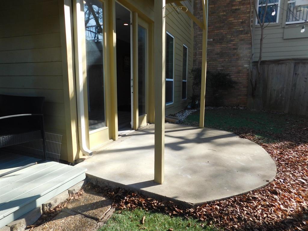 622 Crowley Road Arlington, TX 76012 - Photo 30 of 38 a view of a porch