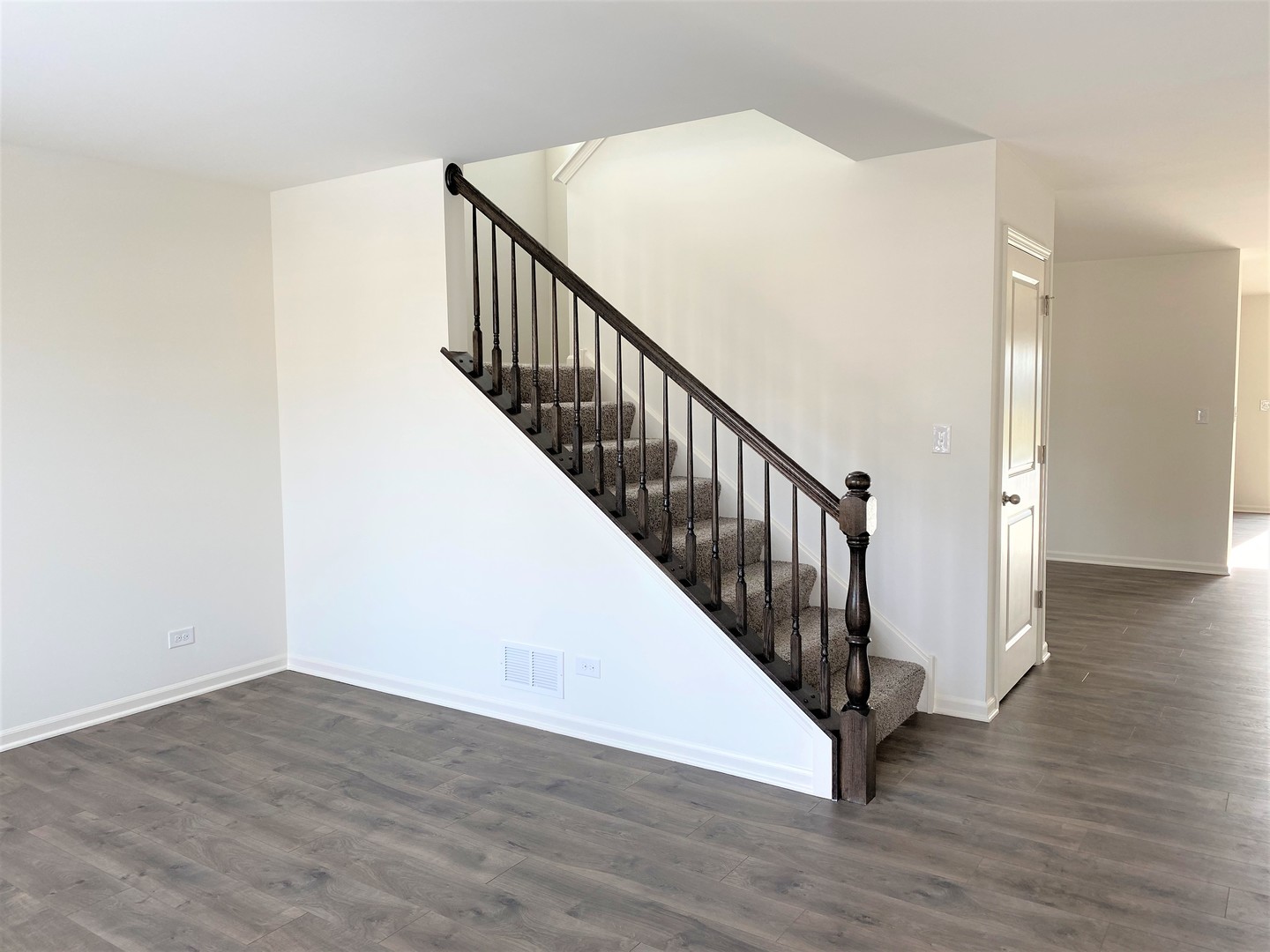 2025 Rownham Hill Road New Lenox, IL 60451 - Photo 2 of 25