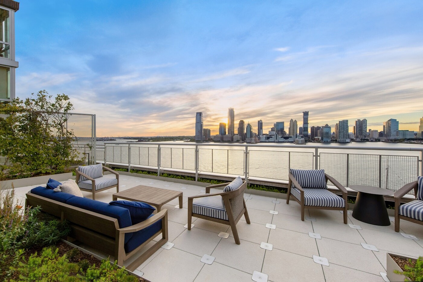 20 River Terrace, Unit 26B Manhattan, NY 10282 - Photo 20 of 39 Gallery Image 20