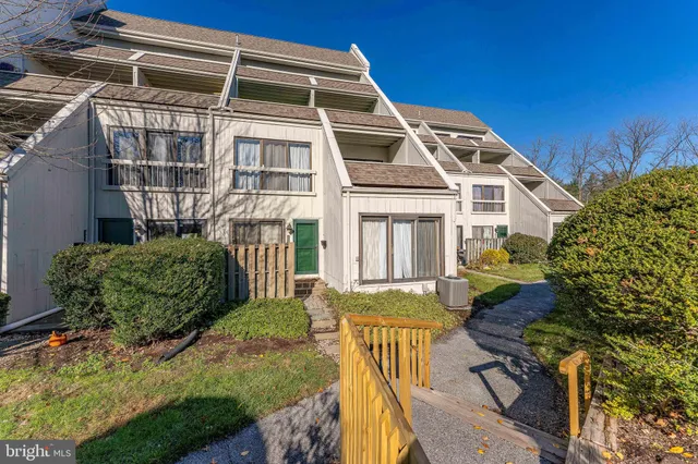 $275,000 | 555 Summit House, West Chester, PA 19382