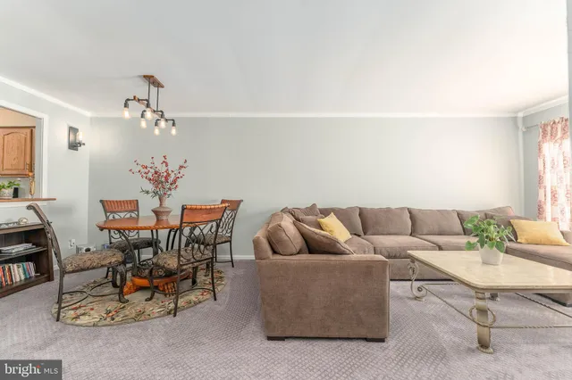 $275,000 | 555 Summit House, West Chester, PA 19382