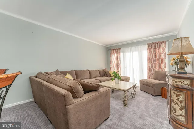 $275,000 | 555 Summit House, West Chester, PA 19382