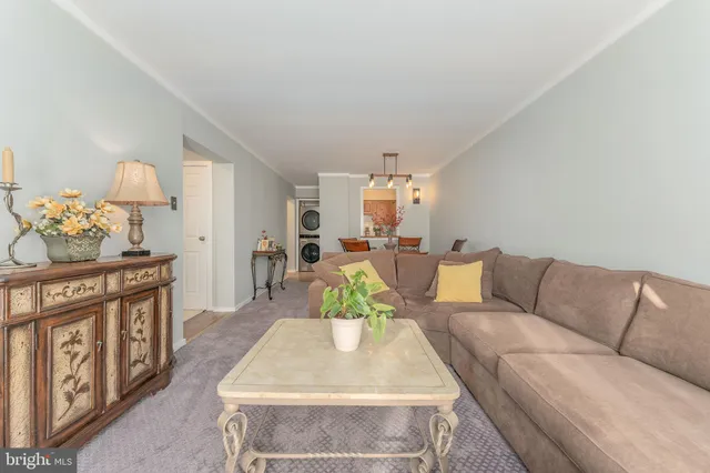 $275,000 | 555 Summit House, West Chester, PA 19382