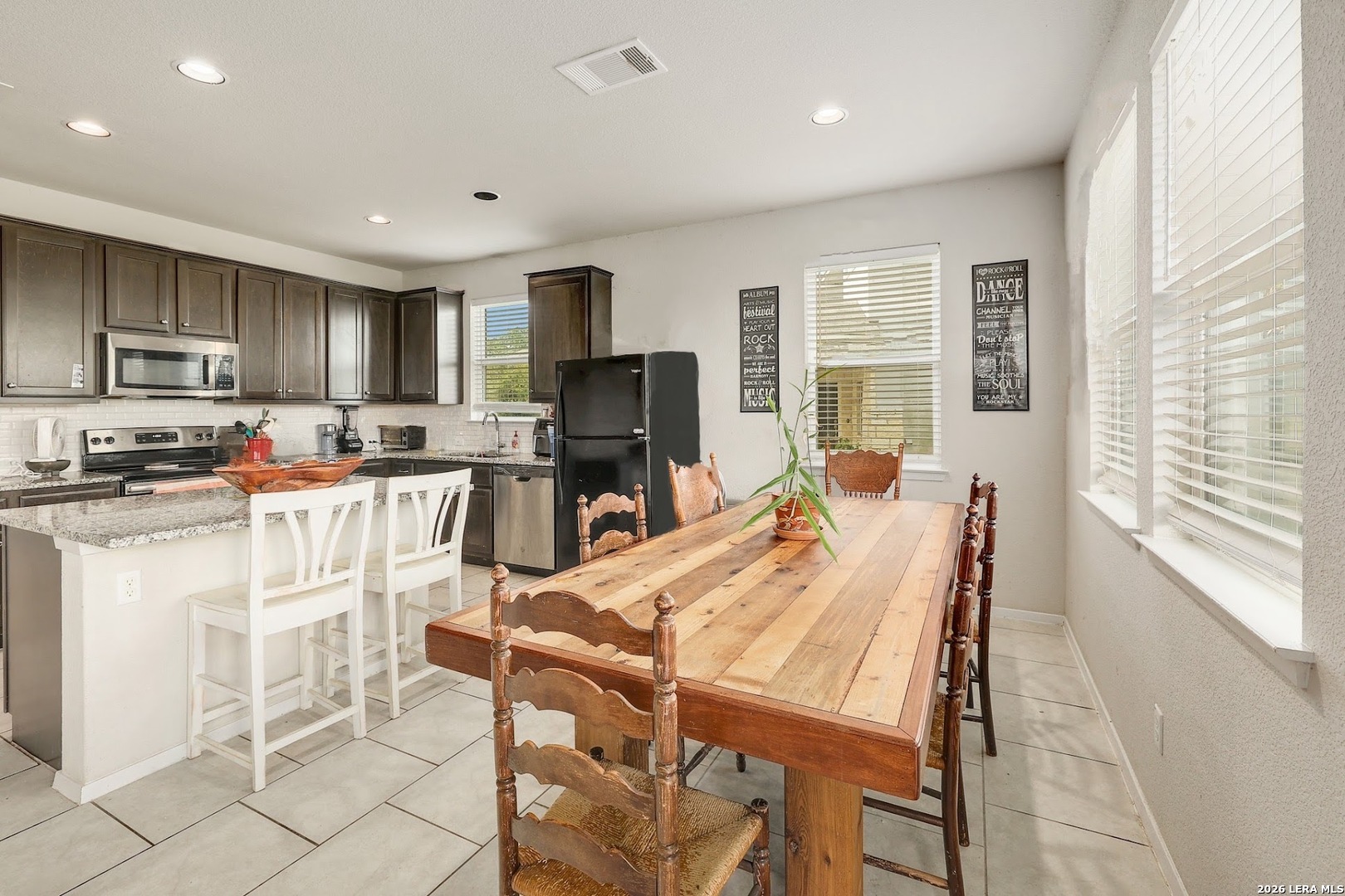 204 West Point Way Elgin, TX 78621 - Photo 8 of 20 Gallery Image 8