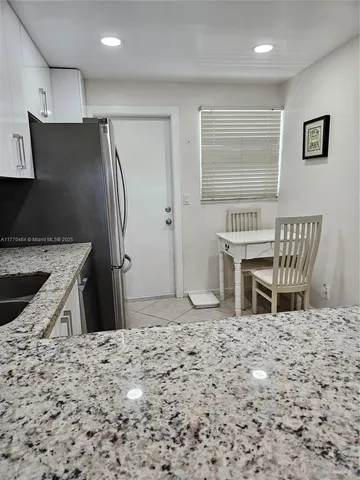 $1,600 | 330 Southeast 2nd Street, Unit 504G, Hallandale Beach, FL 33009