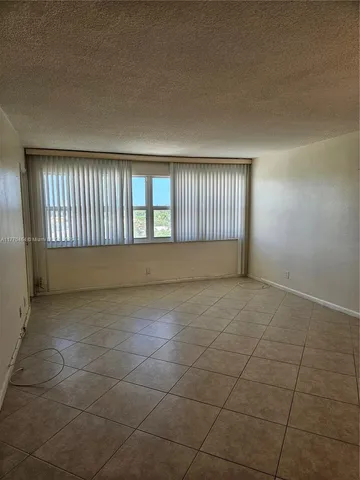 $1,600 | 330 Southeast 2nd Street, Unit 504G, Hallandale Beach, FL 33009