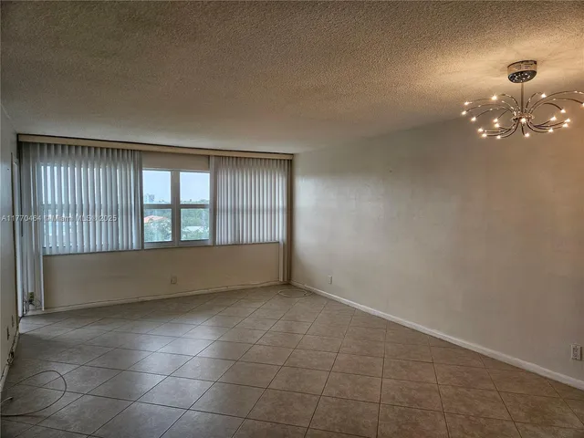 $1,600 | 330 Southeast 2nd Street, Unit 504G, Hallandale Beach, FL 33009