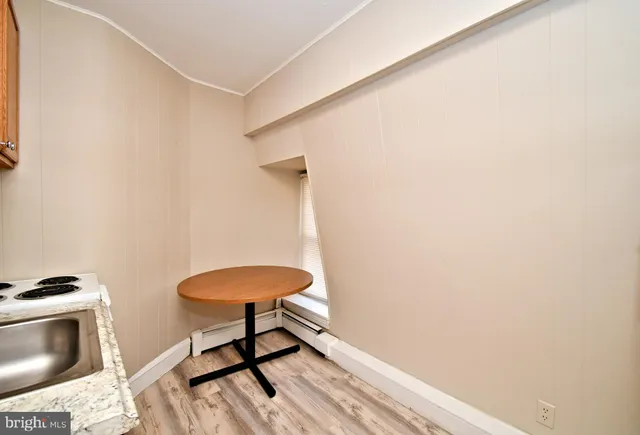 $1,200 | 563 King Street, Pottstown, PA 19464