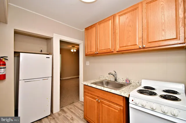 $1,200 | 563 King Street, Pottstown, PA 19464