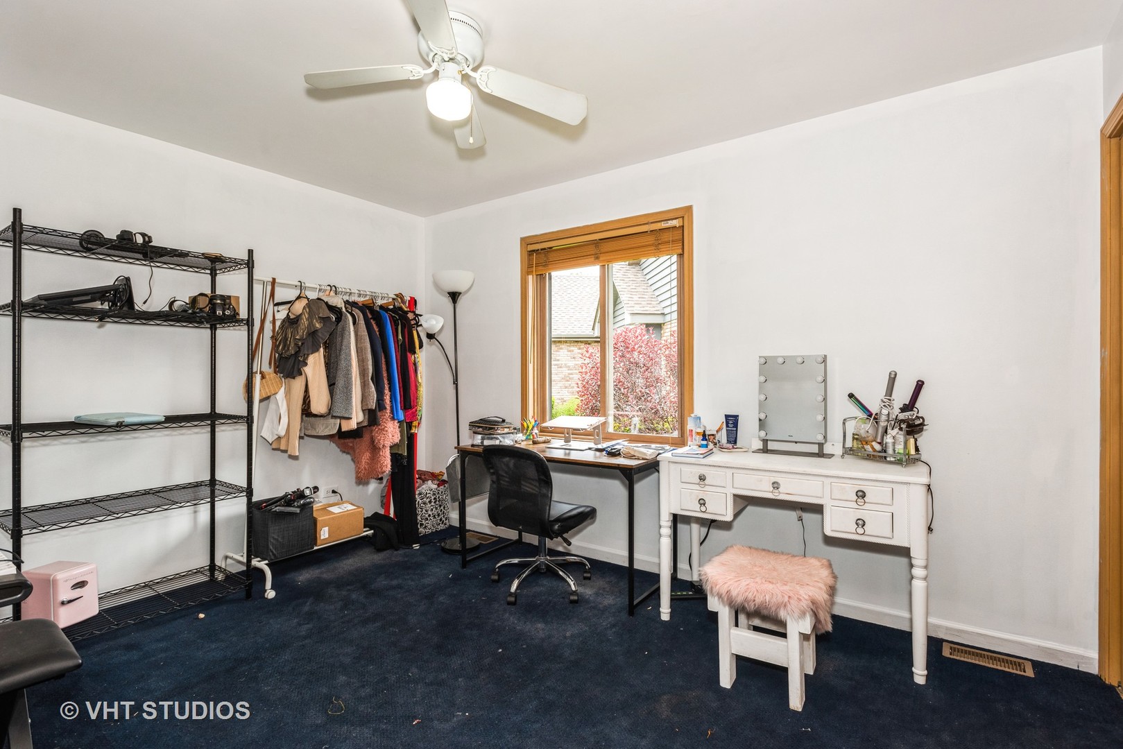 577 Yellowstone Drive Elgin, IL 60123 - Photo 16 of 30 a view of a workspace with furniture and a window