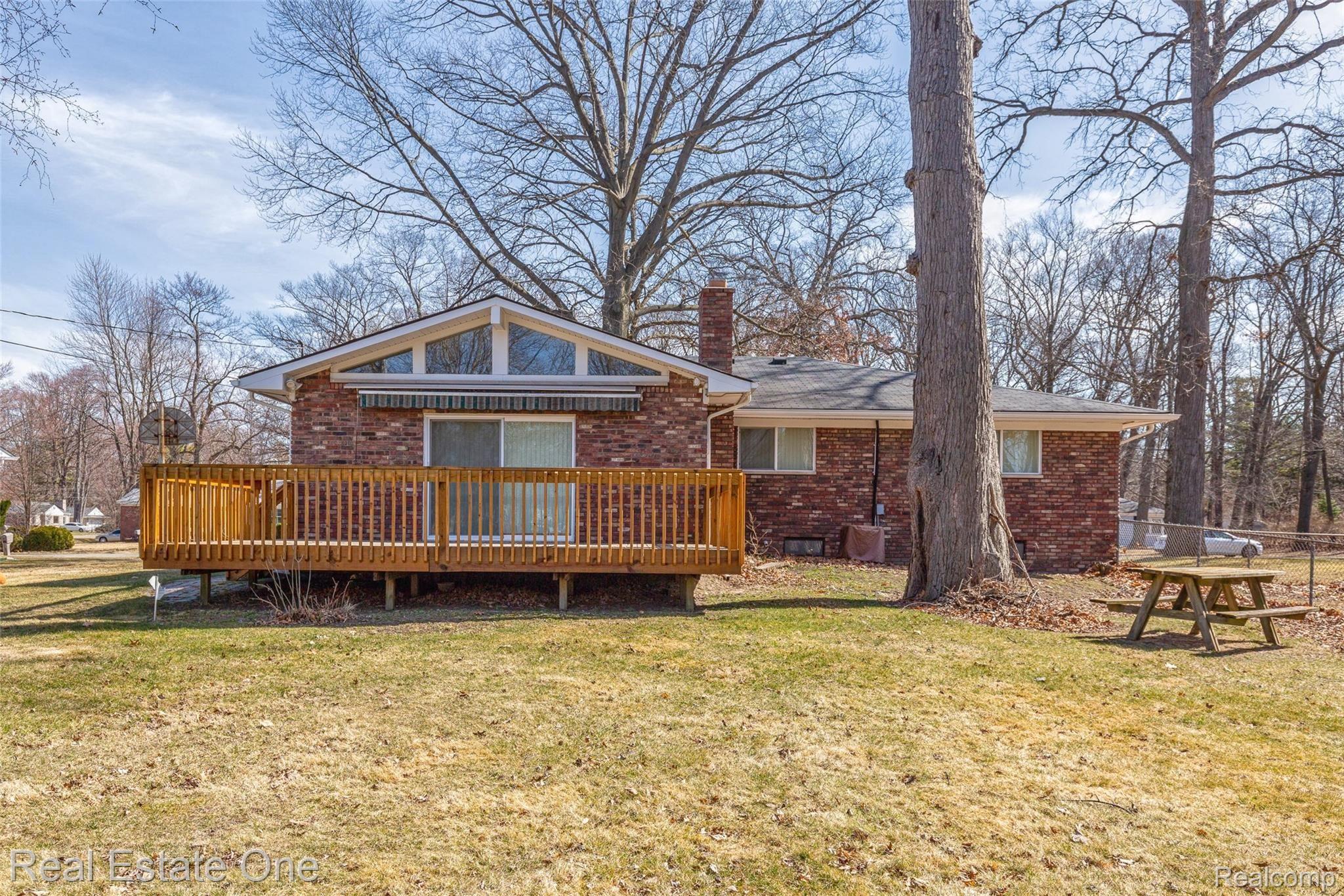 21557 Stahelin Road Southfield, MI 48075 - Photo 26 of 28 592A4575.jpg