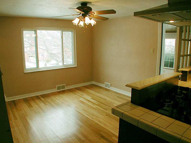 5301 Baptist Road Whitehall, PA 15236 - Photo 5 of 25 Dining Room.