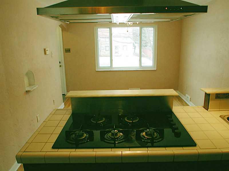 5301 Baptist Road Whitehall, PA 15236 - Photo 7 of 25 Kitchen. 5 Burner Cook-top
