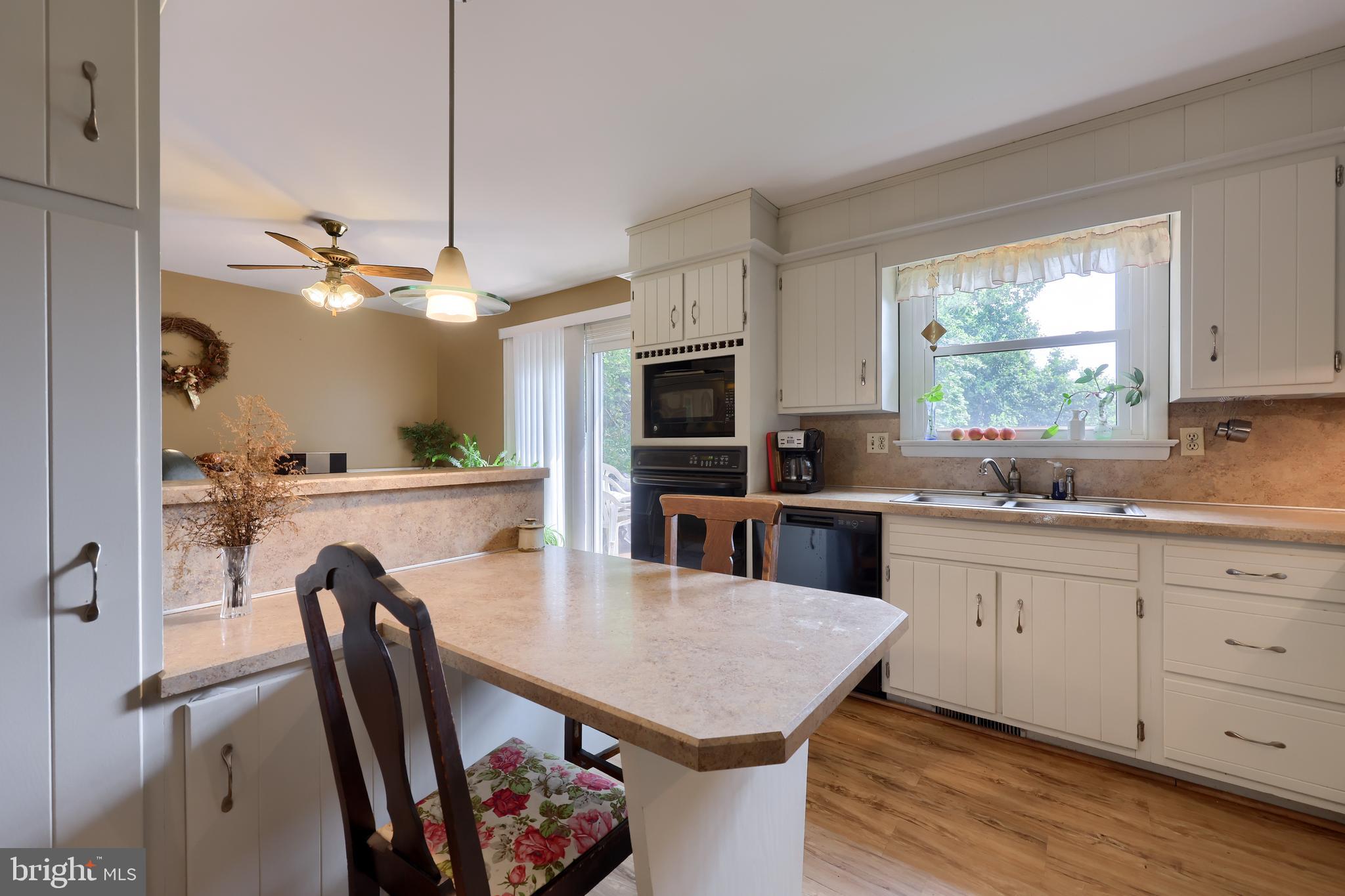 1689 Shumaker Road Manheim, PA 17545 - Photo 21 of 48