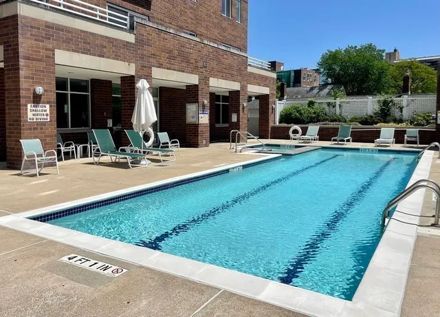 $975,000 | 950 Massachusetts Avenue, Unit 504, Cambridge, MA 02139