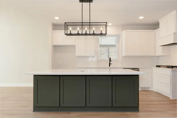 $4,295 | 3722 Milwaukee Avenue, Midlothian, TX 76065