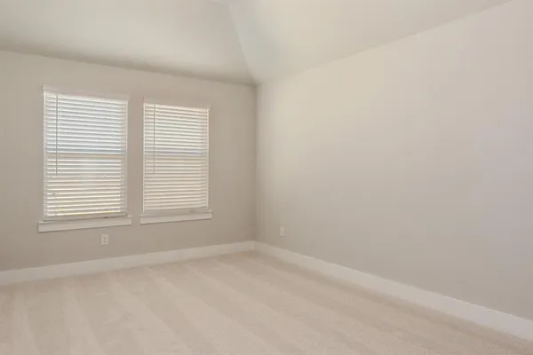 $4,295 | 3722 Milwaukee Avenue, Midlothian, TX 76065