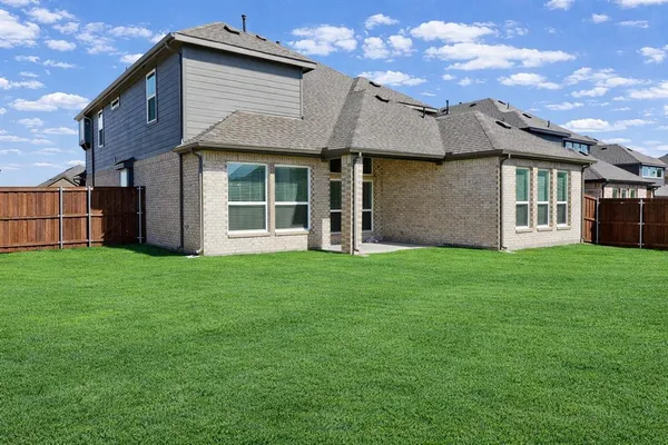 $4,295 | 3722 Milwaukee Avenue, Midlothian, TX 76065