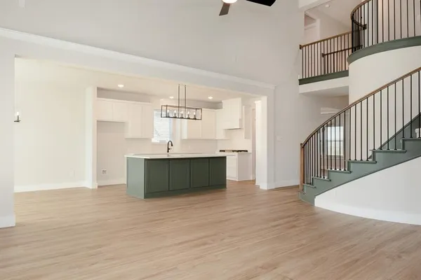 $4,295 | 3722 Milwaukee Avenue, Midlothian, TX 76065