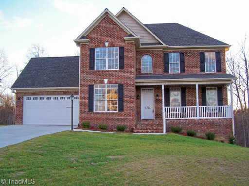 77 Peppertree Road Clemmons, NC 27012 - Photo 1 of 9 Exterior Front.