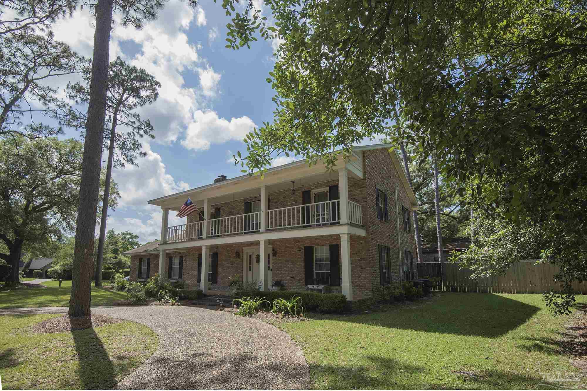 9155 Woodrun Road Pensacola, FL 32514 - Photo 2 of 48 Gallery Image 2